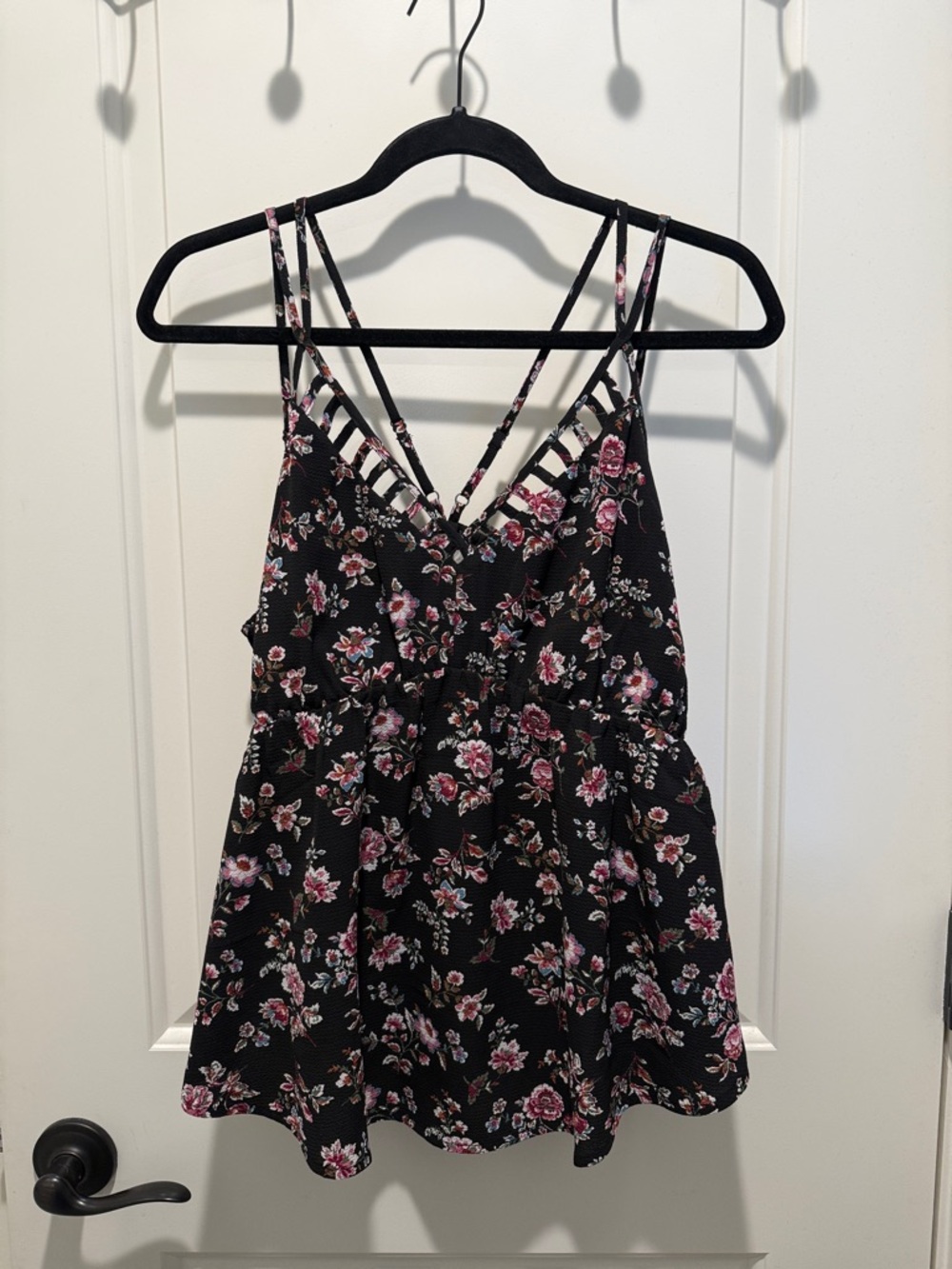 Maurices Black Floral Strappy V-Neck Cami